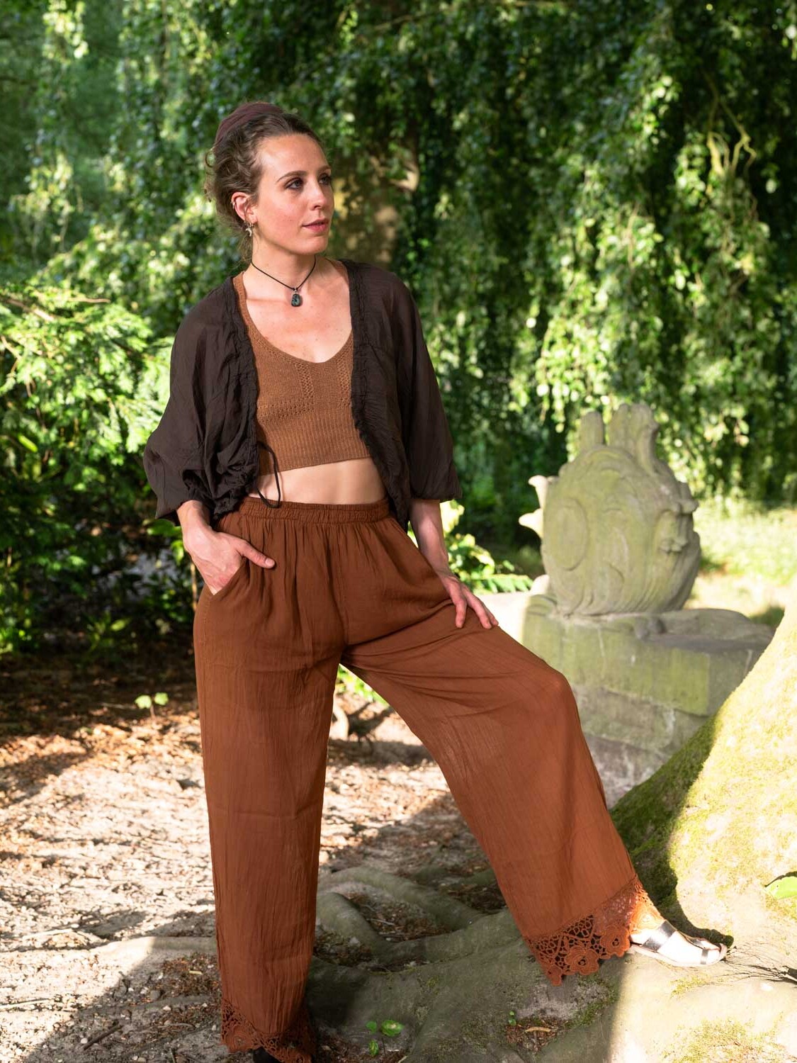Bruine boho broek met gehaakte rand