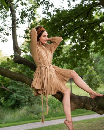 Bohemian zomerjurkje van katoen in camelkleur – Camille van Garçonne