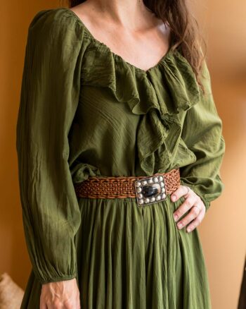Groene boho blouse ‘Liora’ met ruche – voorkant