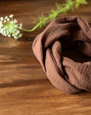 Boho haarband ‘Willow’ melkchocoladebruin – voorkant